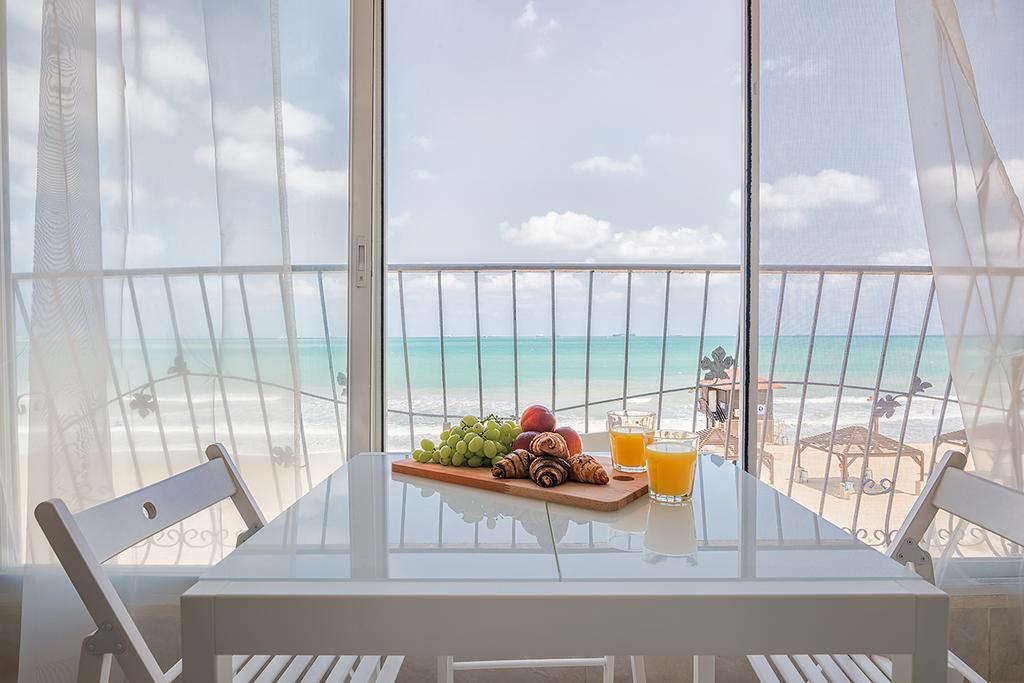 Dream On The Beach Haifa Exterior foto